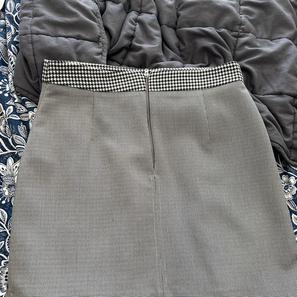 Lovely NafNaf skirt - Picture 3 of 4